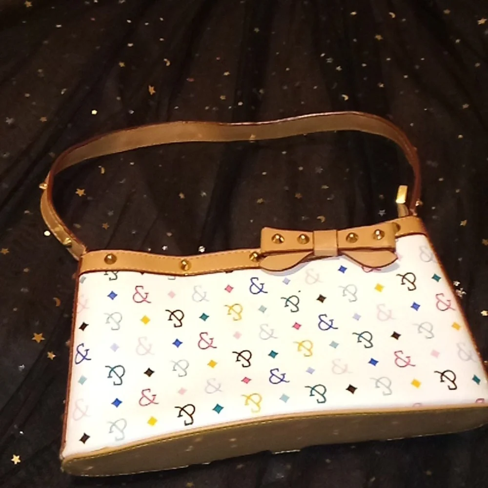 Purse - Picture 1 of 4